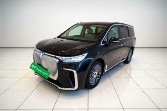 岚图汽车 岚图梦想家 2025款 PHEV 四驱尊贵鲲鹏版