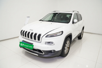 Jeep 自由光 2016款 2.4L 专业版