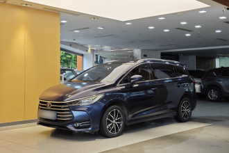 比亚迪 宋MAX 2017款 1.5T 自动智联精英型 7座