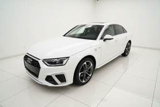 奥迪A4L 2025款 200万辆悦享版 40 TFSI 时尚动感型