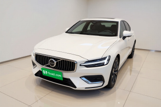 沃尔沃S60 2023款 B4 智远豪华版