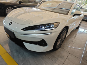 腾势Z9 2024款 1100km 四驱Ultra版