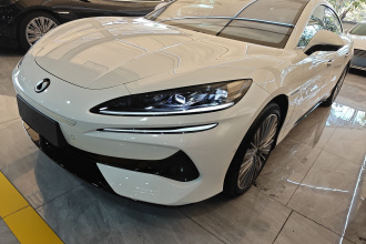 腾势Z9 2024款 1100km 四驱Ultra版