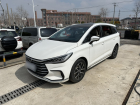 比亚迪 宋MAX新能源 2022款 DM-i 105KM 旗舰型