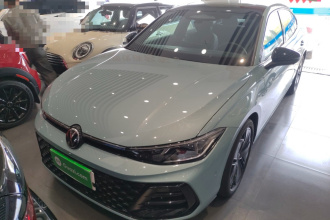 大众 帕萨特 2025款 Pro 380TSI 星空龙尊版