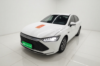 比亚迪 秦PLUS 2021款 DM-i 55KM 尊贵型