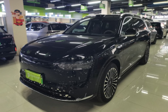 鸿蒙智行 问界M9 2025款 增程 Ultra版 52kWh 5座版