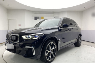 宝马X5 2022款 改款 xDrive 40Li M运动套装