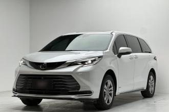 丰田 赛那SIENNA 2024款 2.5L混动 四驱尊贵版