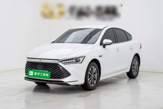 比亚迪 秦PLUS 2024款 荣耀版 DM-i 55KM领先型