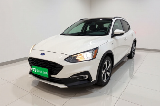 福特 福克斯Active 2020款 EcoBoost 180 自动劲潮型
