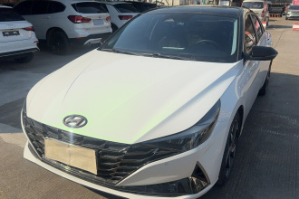 现代 伊兰特 2022款 1.5L CVT LUX尊贵版