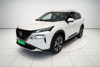 日产 奇骏 2023款 e-POWER 超混双电机四驱豪华版