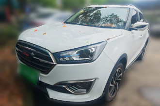 众泰T300 2017款 1.5L 手动尊享型