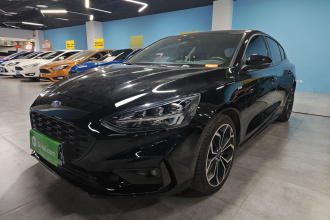 福特 福克斯 2021款 两厢 EcoBoost 180 自动ST Line