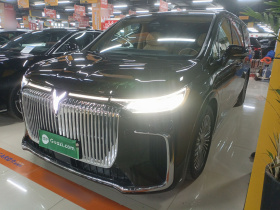 岚图汽车 岚图梦想家 2025款 PHEV 四驱旗舰鲲鹏版