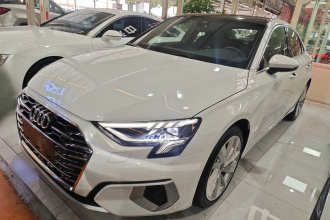 奥迪A3 2023款 A3L Limousine 35 TFSI 时尚致雅型
