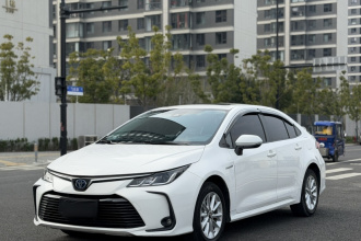 丰田 卡罗拉 2021款 双擎 1.8L E-CVT精英版