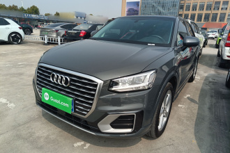 奥迪Q2L 2020款 35 TFSI 时尚致雅型