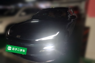 吉利银河 银河星耀8 2025款 130km EM-P 星舰版