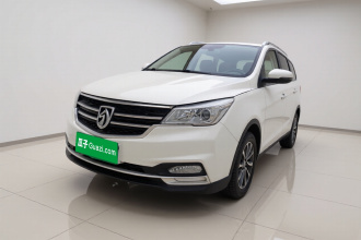 宝骏730 2021款 1.5L 手动时尚型 7座