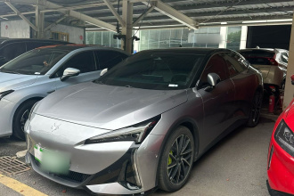 ARCFOX极狐 极狐 阿尔法S5 2024款 560MAX 185kW