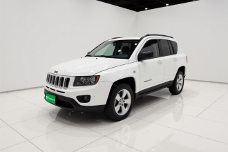 Jeep 指南者(进口) 2013款 2.0L 两驱运动版