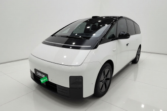 理想汽车 理想MEGA 2025款 Ultra 智能焕新版