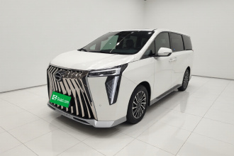 广汽传祺 传祺M8 2023款 宗师系列 双擎 御尊版