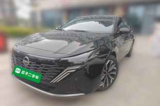 日产 天籁 2026款 鸿蒙座舱 2.0L 智能超舒适版
