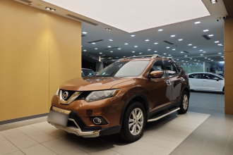 日产 奇骏 2014款 2.0L CVT舒适版 2WD