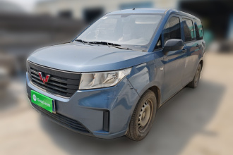 五菱汽车 五菱宏光PLUS 2020款 1.5L 手动标准型 5座