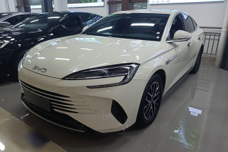 比亚迪 海豹07 DM-i 2025款 DM-i 1.5L 70km 精英型