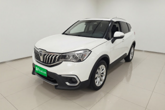 中华V3 2017款 1.5L 手动舒适型
