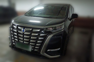 腾势D9 2022款 DM-i 970 四驱尊荣型