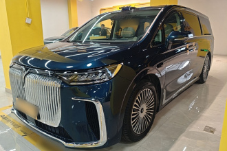 岚图汽车 岚图梦想家 2025款 PHEV 四驱尊贵乾崑版