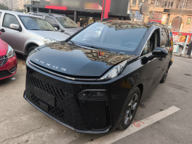 上汽大通MAXUS 大通G70 2024款 2.0T 自动旗舰版 7座