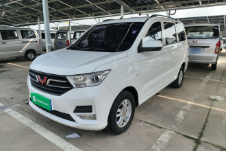 五菱汽车 五菱宏光 2021款 改款1.5L S标准型 电动助力LAR