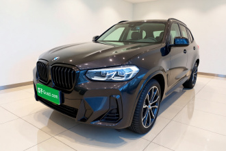 宝马X3 2023款 xDrive30i 领先型 M曜夜套装