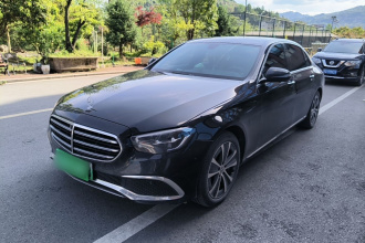 奔驰E级新能源 2023款 E 350 e L 插电式混合动力轿车