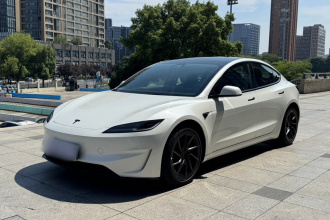 特斯拉 Model 3 2024款 高性能全轮驱动版