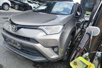 丰田 RAV4荣放 2018款 2.0L CVT两驱风尚X版
