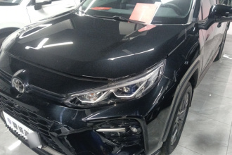 丰田 威兰达 2023款 2.0L CVT两驱豪华PLUS版