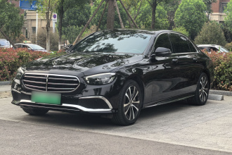 奔驰E级新能源 2022款 改款三 E 350 e L 插电式混合动力运动轿车