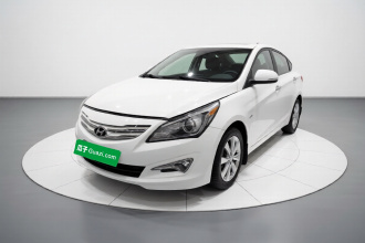 现代 瑞纳 2014款 1.4L 手动顶级型TOP