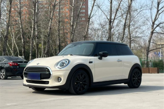 MINI 2019款 1.5T COOPER 艺术家