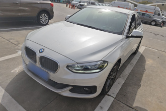 宝马1系 2019款 118i 时尚型