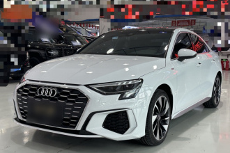 奥迪A3 2024款 A3L Limousine 35 TFSI 时尚运动型
