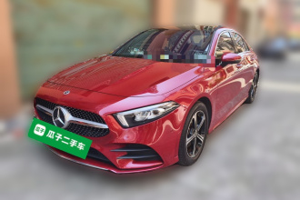奔驰A级 2022款 改款三 A 200 L 运动轿车时尚型