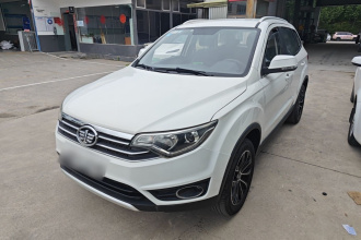 一汽 森雅R7 2017款 1.6L 手动舒适型